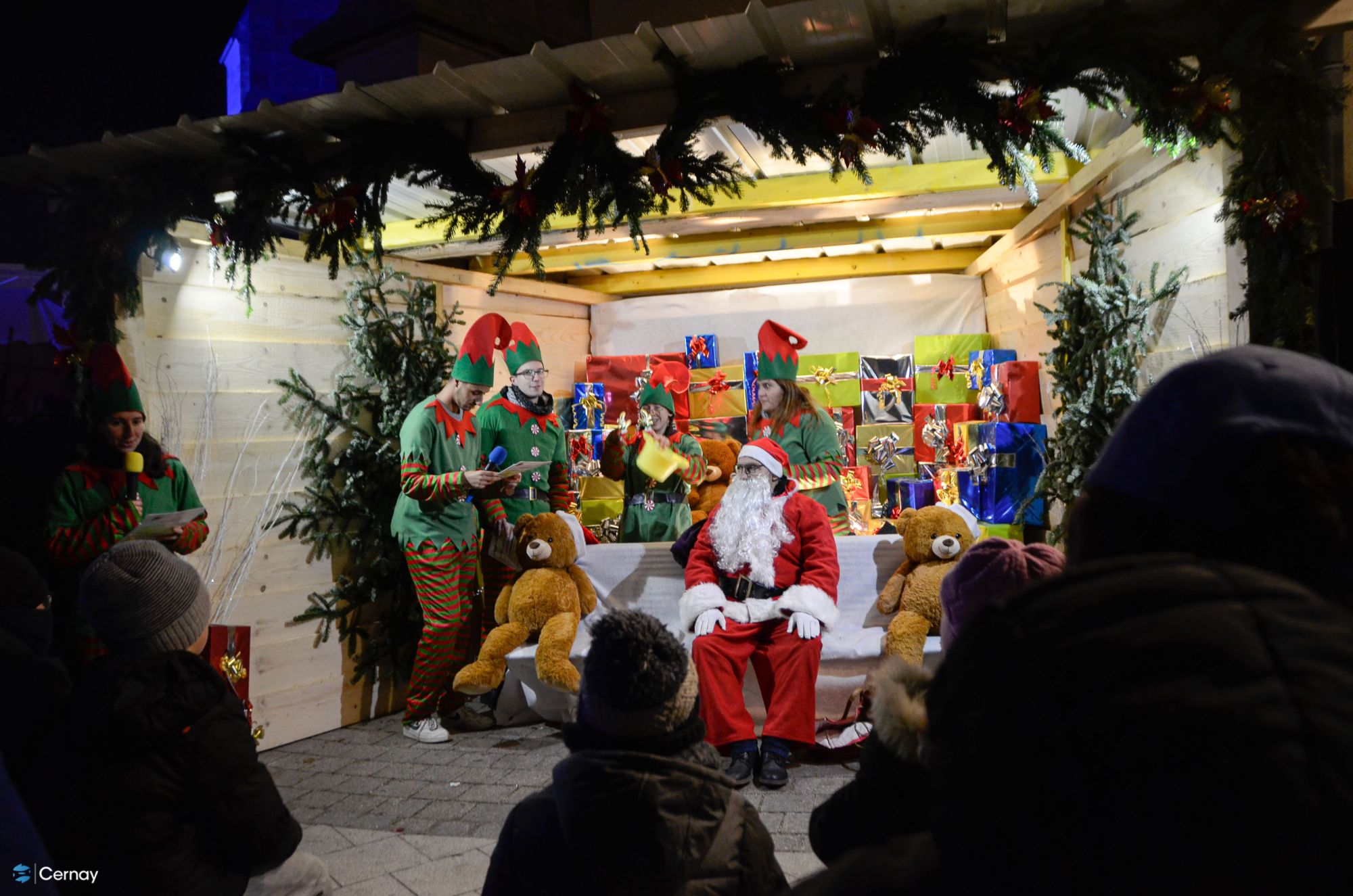 Noël à Cernay On y voit des lutins et le Père Noël